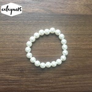Chunky Pearl Bracelet